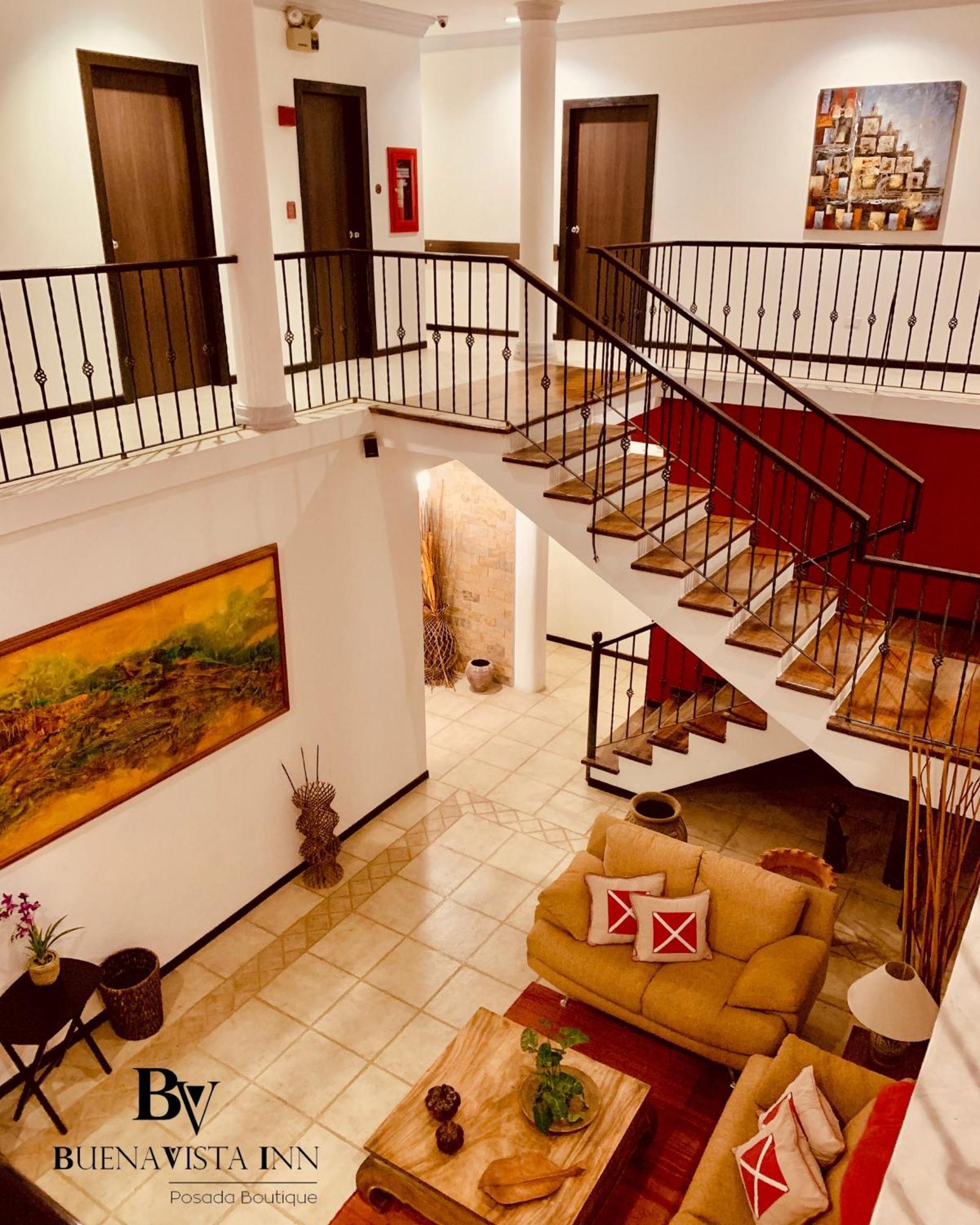 Buenavista Inn Майкетия Экстерьер фото